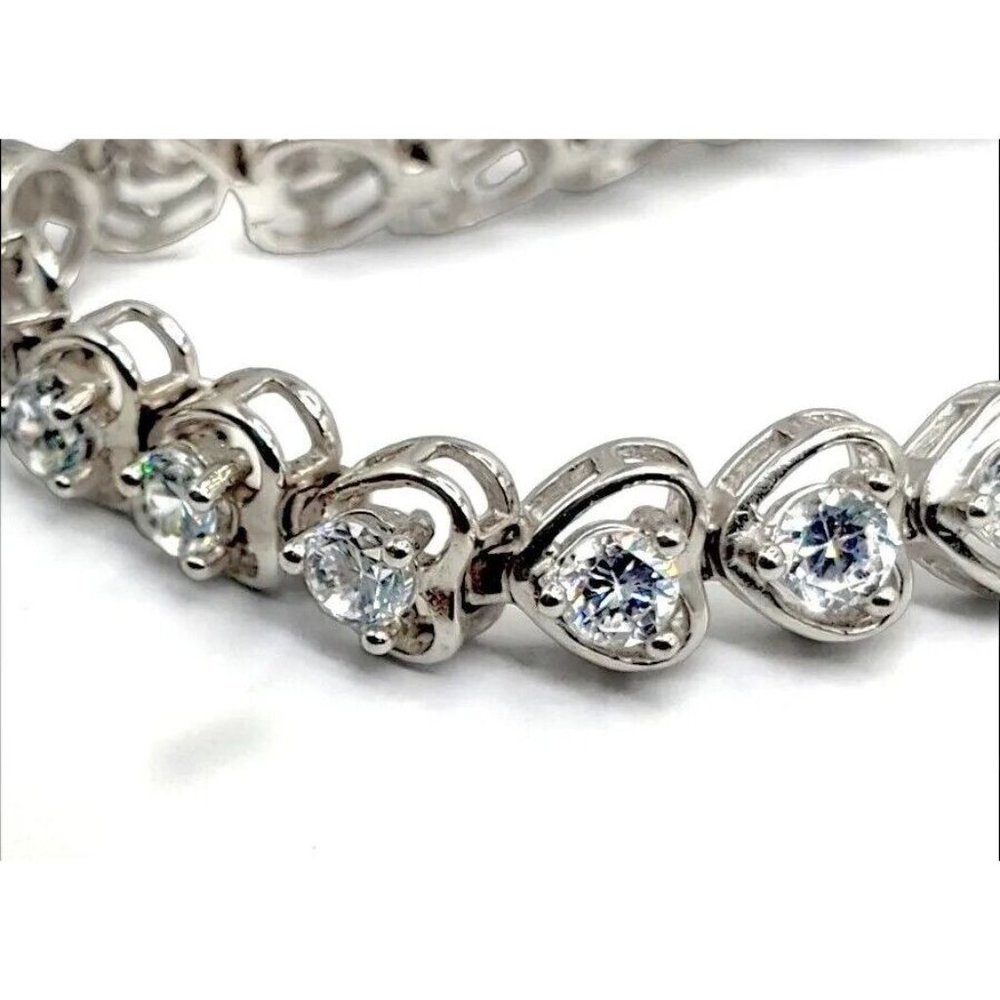Sterling Silver Heart Bracelet Prong Set Diamondart w Brilliant Faceted Stones